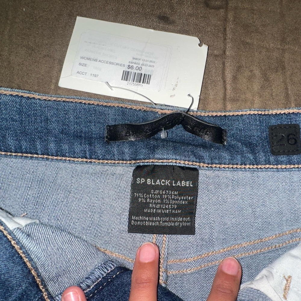 Mini Shorts - Picture 2 of 2